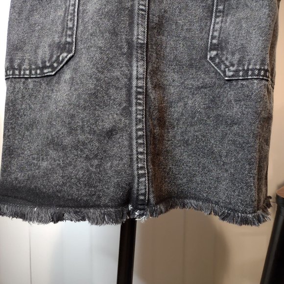 NWT Juniors' SO® Scoop Front Pinafore Dress Black Wash Denim - Picture 9 of 14